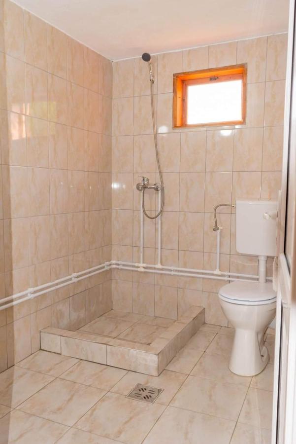 La 3 Stejari, Calimanesti Hotel Salatrucel Bagian luar foto